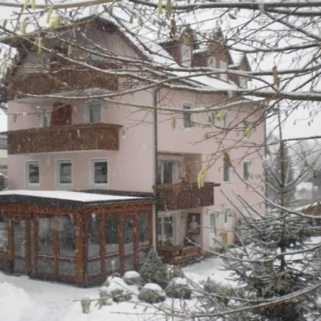 Haus Am Heubach بيت ضيافة 3*