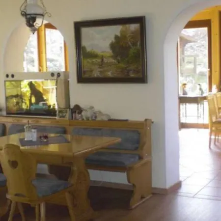 Haus Am Heubach بيت ضيافة باد ستافلستين